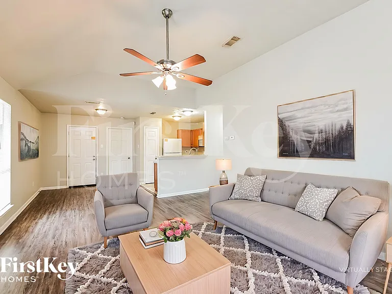 507 Richcrest Dr — Photo 3