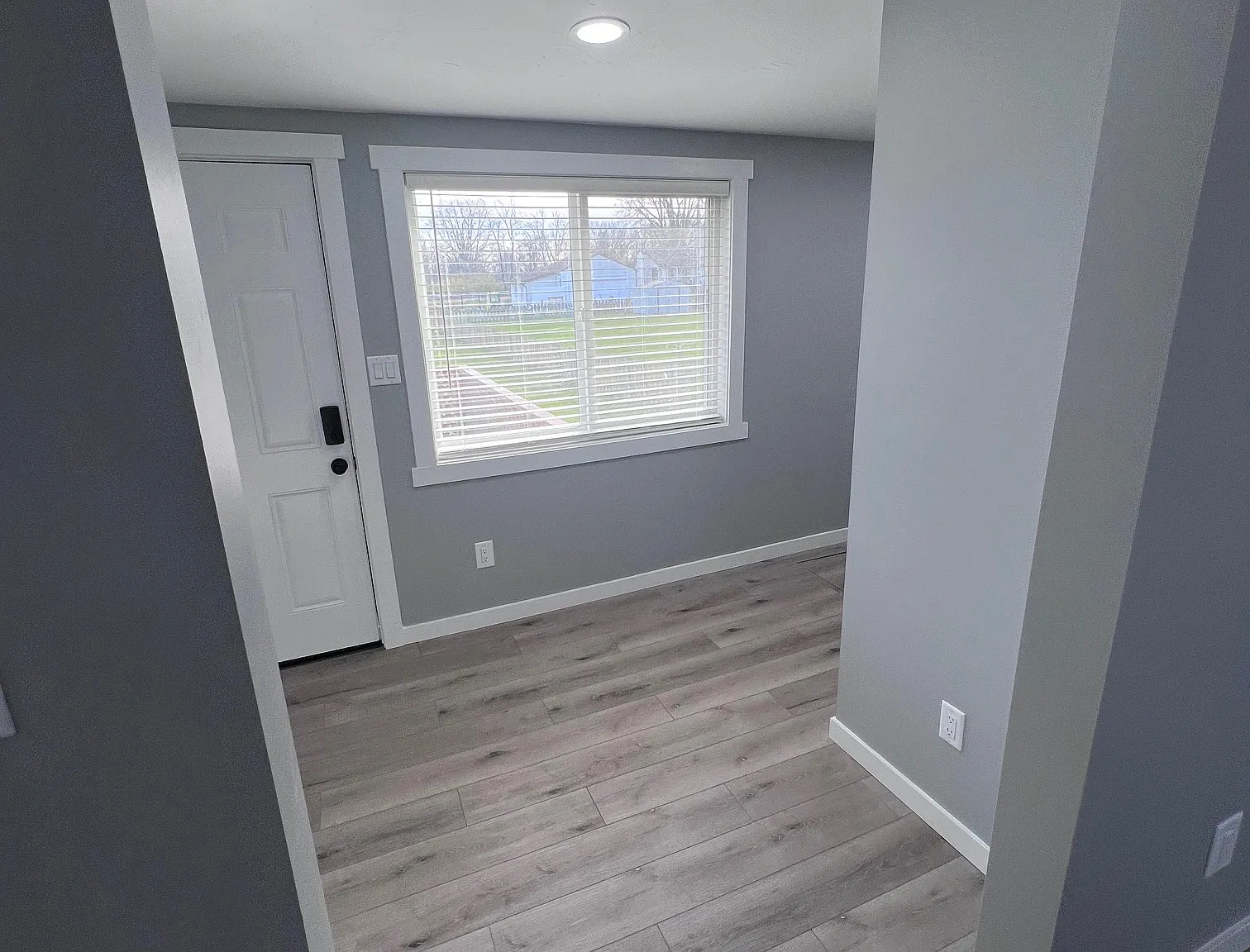 2 bed, 1046 sqft, $1,500 — Photo 4