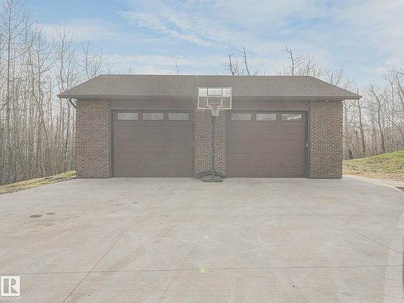4th image of 51313 Range Rd #231-182