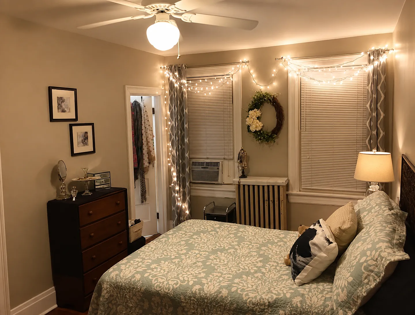 2 bed, 1300 sqft, $1,700 — Photo 3