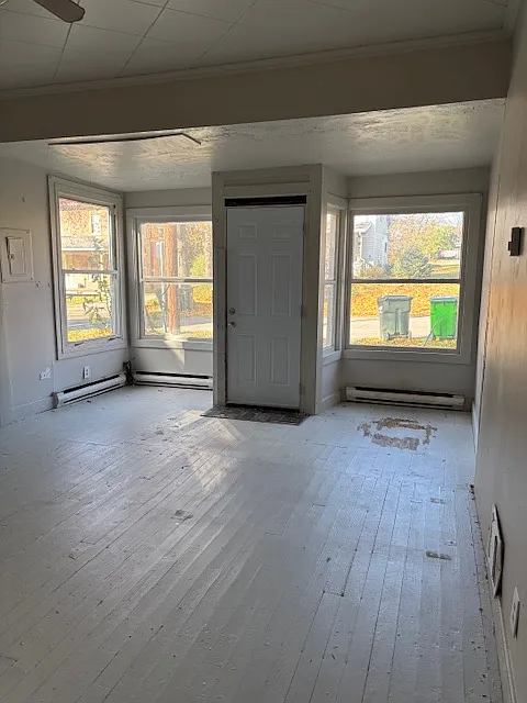 1 bed, $900 — Photo 2