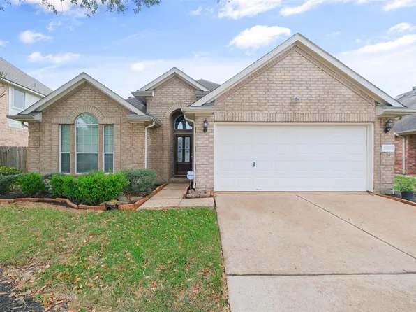 2610 Easton Springs Ct, Pearland, TX 77584