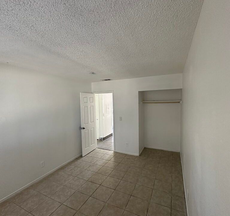 1st image of 1641 N Lamont St APT B