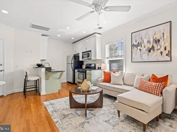 409 E Raymond Ave APT 6, Alexandria, VA 22301