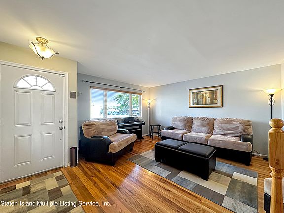 3rd image of 14 Abingdon Ct