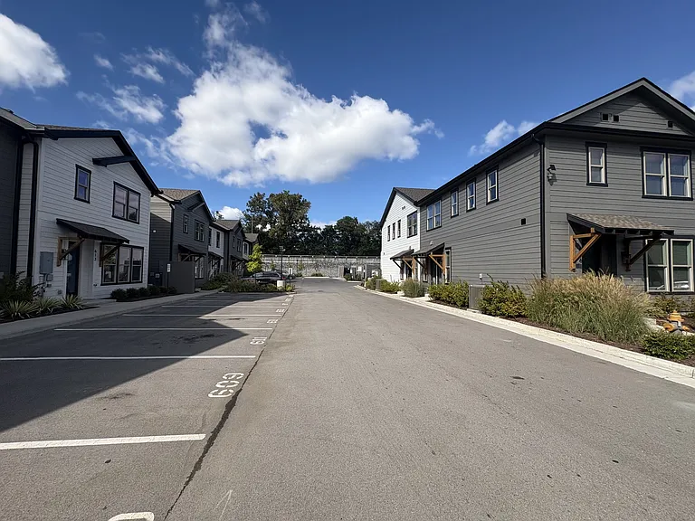 620 Wallace Ct — Photo 20