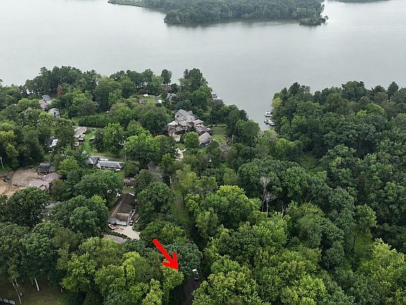 2nd image of 2319 Camille Rd SW