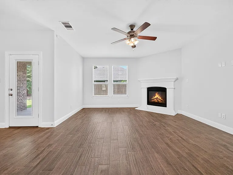 10920 Calvert Pl — Photo 13