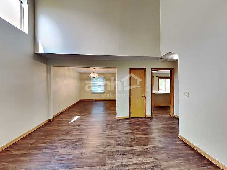 6757 Eddleston Ct — Photo 6