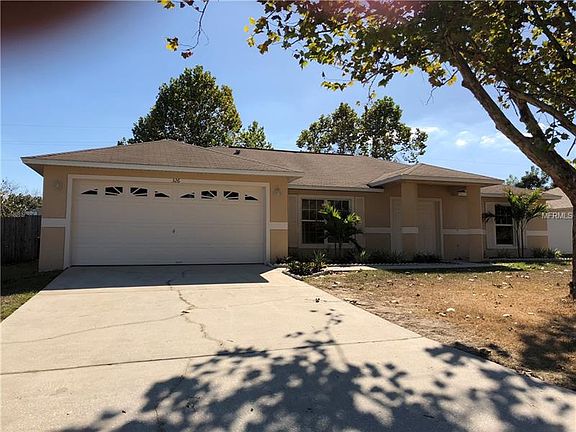 2nd image of 326 Country Lakes Cir