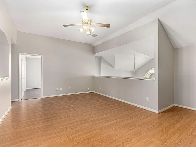 3603 NE Beacon Hill Dr — Photo 18
