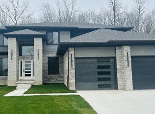 56132 Grimes Ct, Macomb, MI 48042