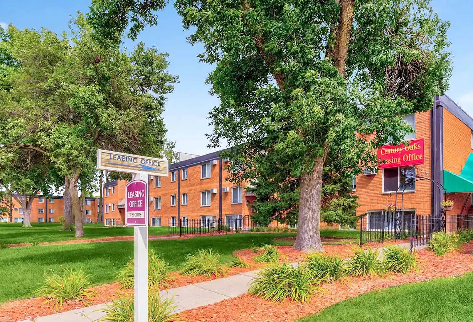 Century Oaks Apartments — Photo 2