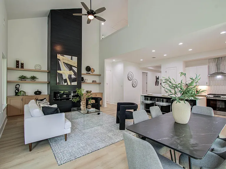 1802 Rollingwood Dr — Photo 12