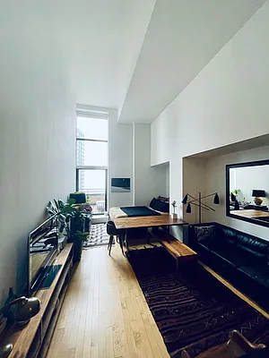 Rented by R New York | media 5