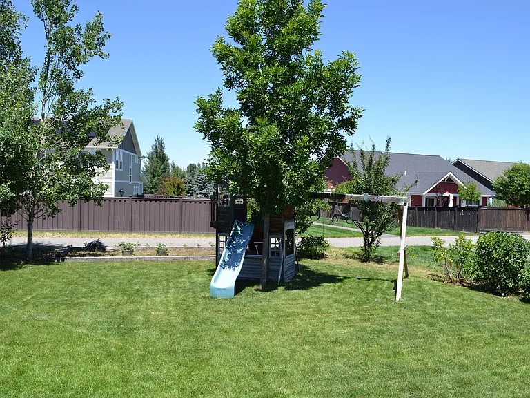 4871 Alpha Dr — Photo 22