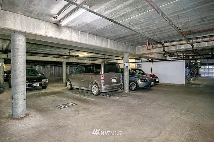 231 Belmont Ave E #401 — Photo 19