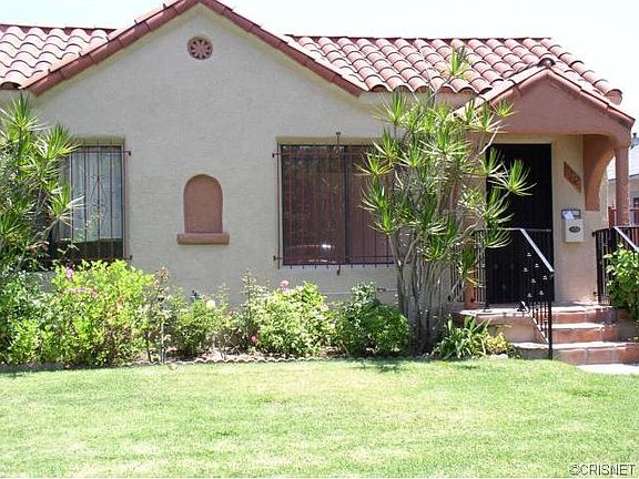 2nd image of 812 N Ogden Dr