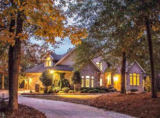 1032 Laurel Ridge Dr, McDonough, GA 30252