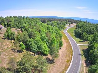 1899 River Bluffs Dr, Jasper, TN 37347