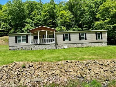 3858 Little Horse Creek Rd, Julian, WV, 25529