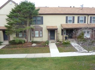 8 Whippoorwill Dr, Hackettstown, NJ 07840
