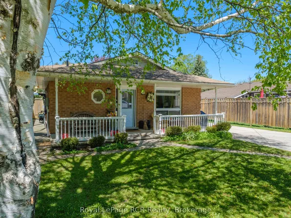 74 Grenville St N, Saugeen Shores, ON N0H 2L0