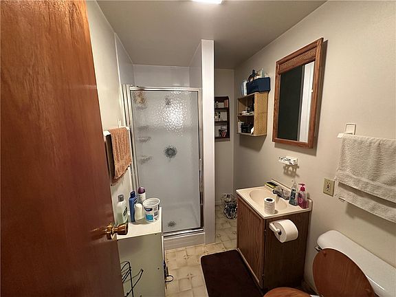 4th image of 1404 Providence Ave