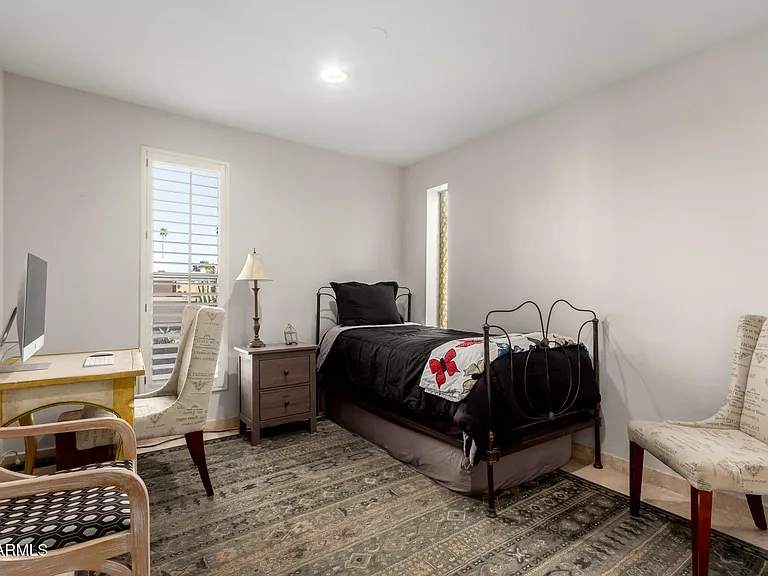 7901 E Luke Ln — Photo 15