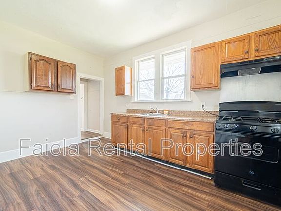 4th image of 426 W Peach St Unit 2