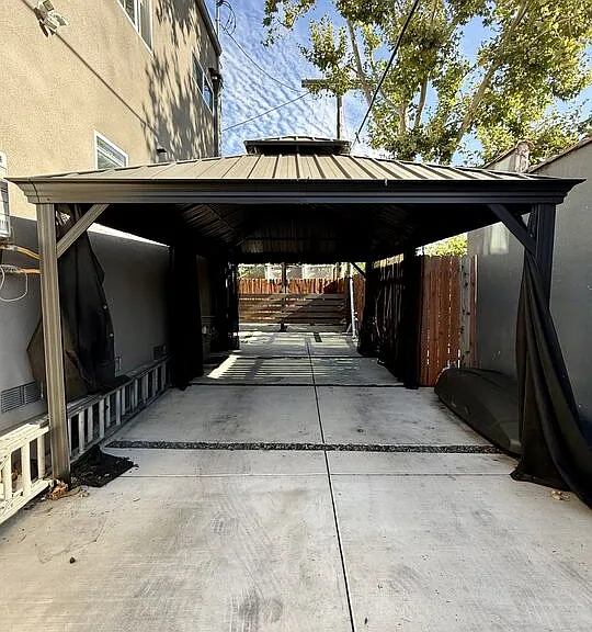 635 N Formosa Ave — Photo 32