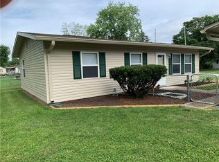 313 E Park St, Plainfield, IN 46168