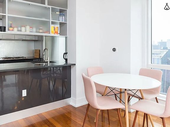 4th image of 350 W 42nd St APT 56E