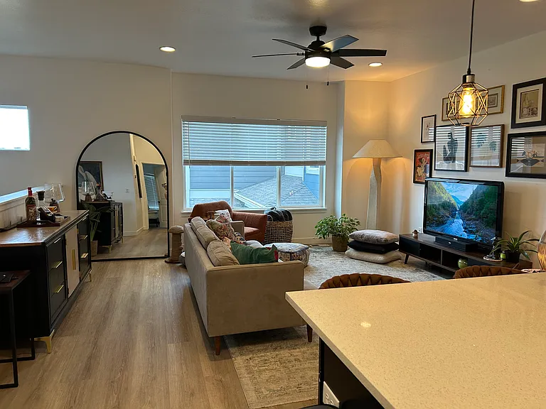 15439 S Navy Trails Ln — Photo 2