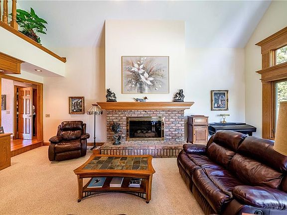 5th image of 789 Clark Dr
