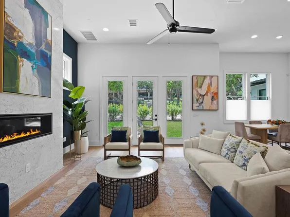 1719 Spyglass Dr #18, Austin, TX 78746