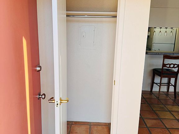 4th image of 1600 N Wilmot Rd Unit 236