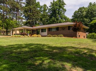 5635 Burlington Rd, Mc Leansville, NC 27301