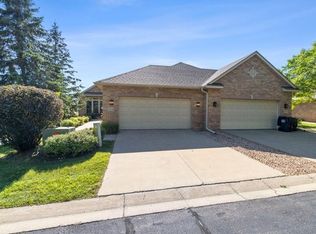 13341 Hummingbird Ln, Apple Valley, MN 55124