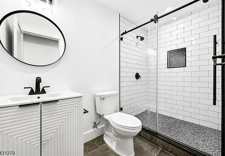 44 E Cedar St — Photo 22