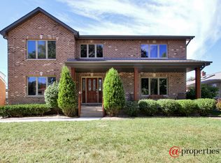 7646 Lockwood Ave, Skokie, IL