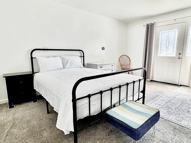 810 Miller Ave — Photo 5
