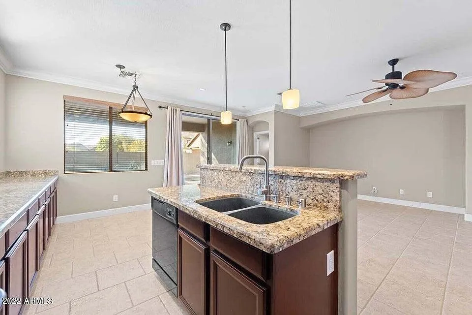 42030 N 45th Dr — Photo 4