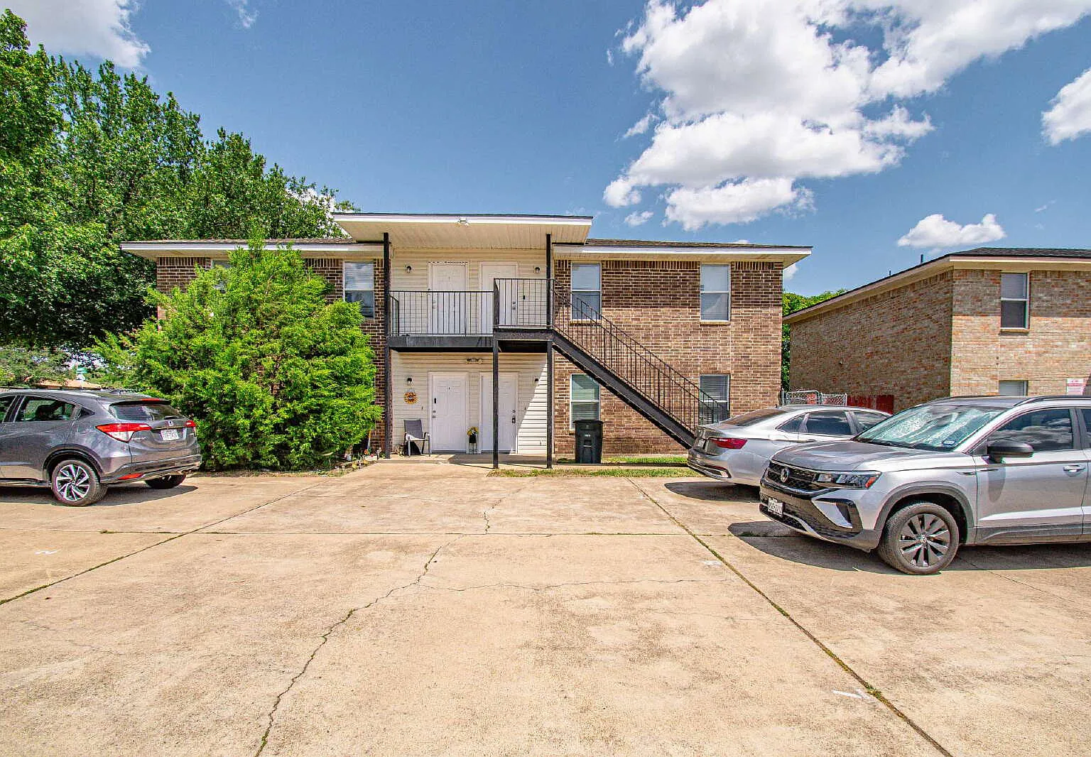 2 bed, 1.0 bath, 795 sqft, $625 — Photo 1