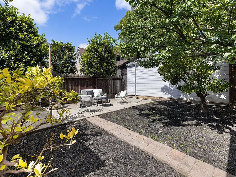1220 Quince St — Photo 11