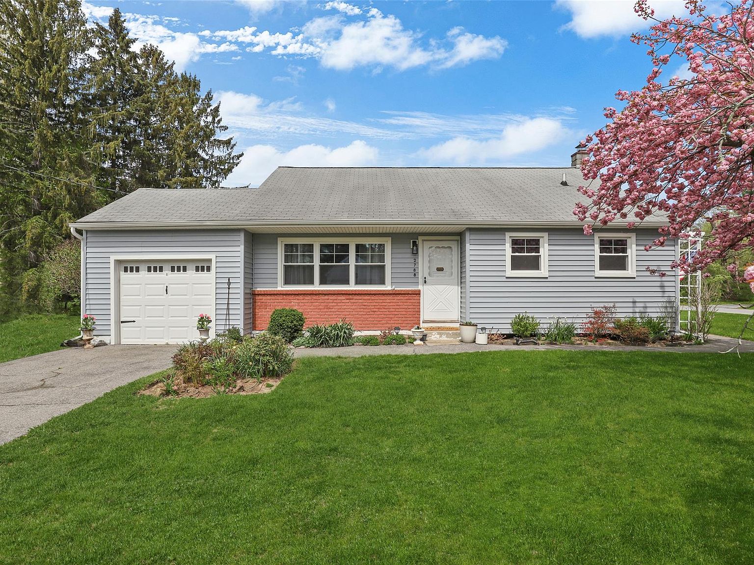 h h　 2788 Hedge Street, Yorktown Heights, NY 10598 | Zillow