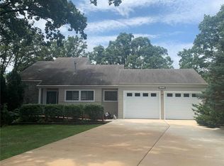 1776 Captains Dr, Worden, IL 62097