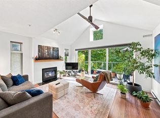 865 W 15th Ave #304, Vancouver, BC V5Z 1R8