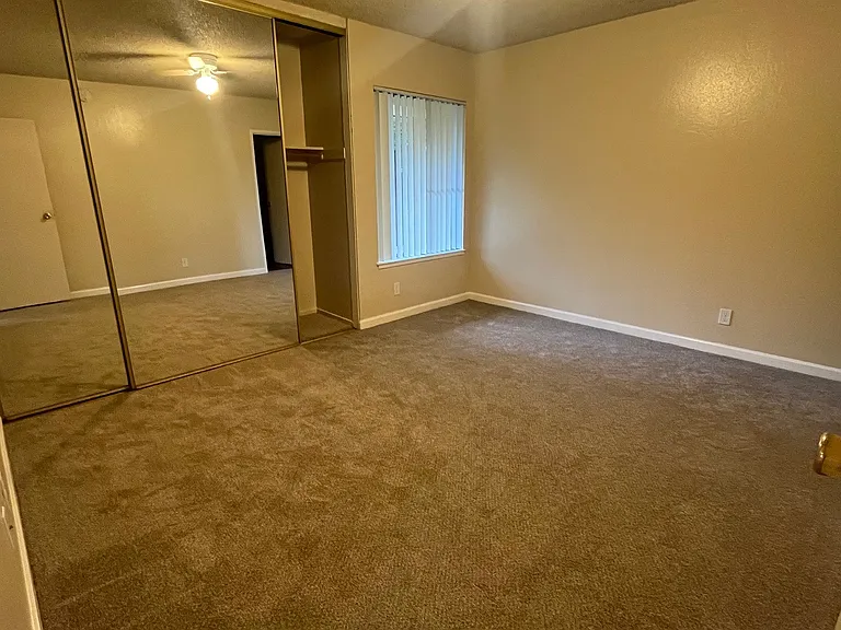 1424 Alamo Dr — Photo 26