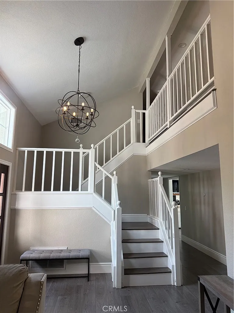 4 bed, 3127 sqft, $3,850 — Photo 2